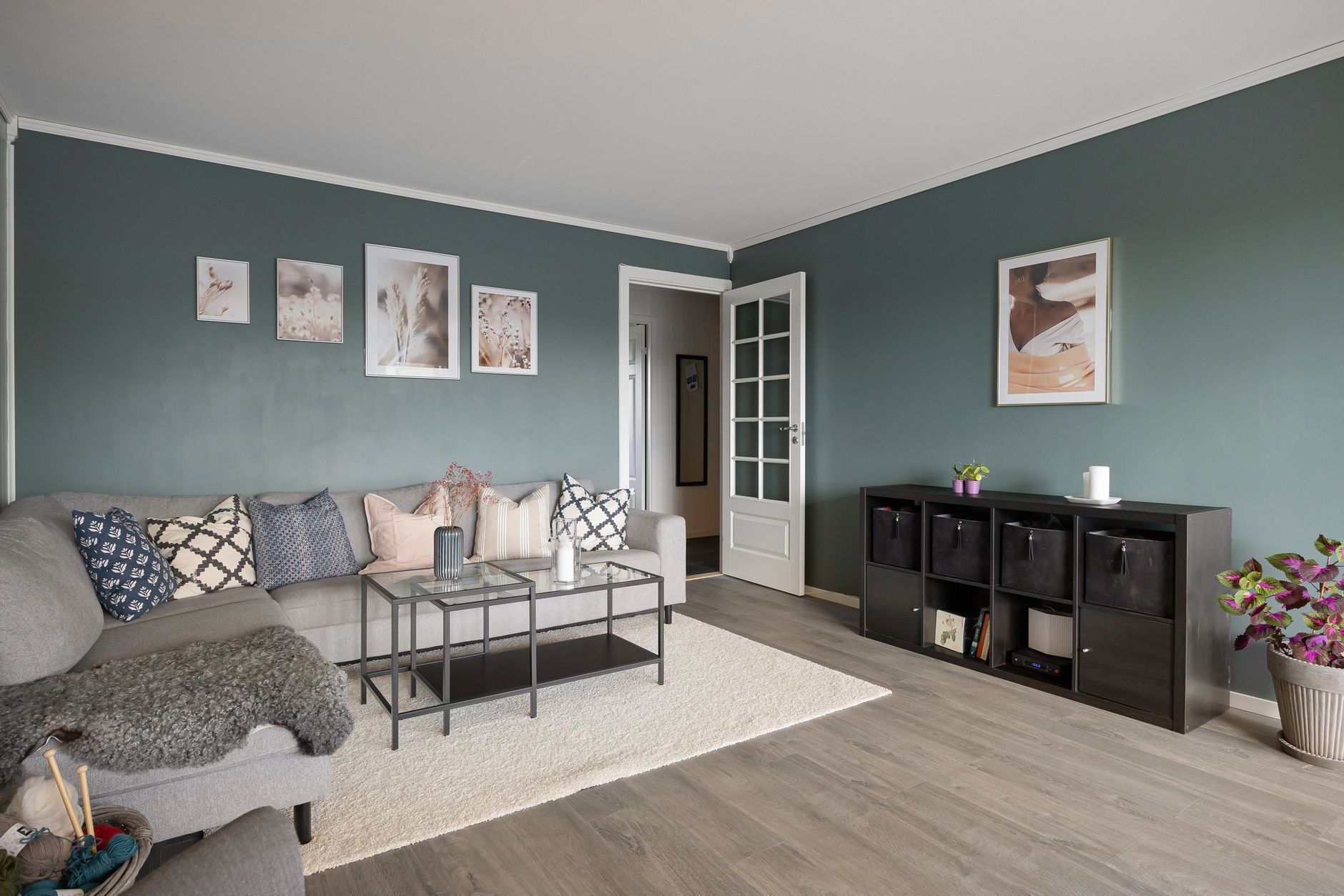 child's room paint colors, bright, neutral, cozy